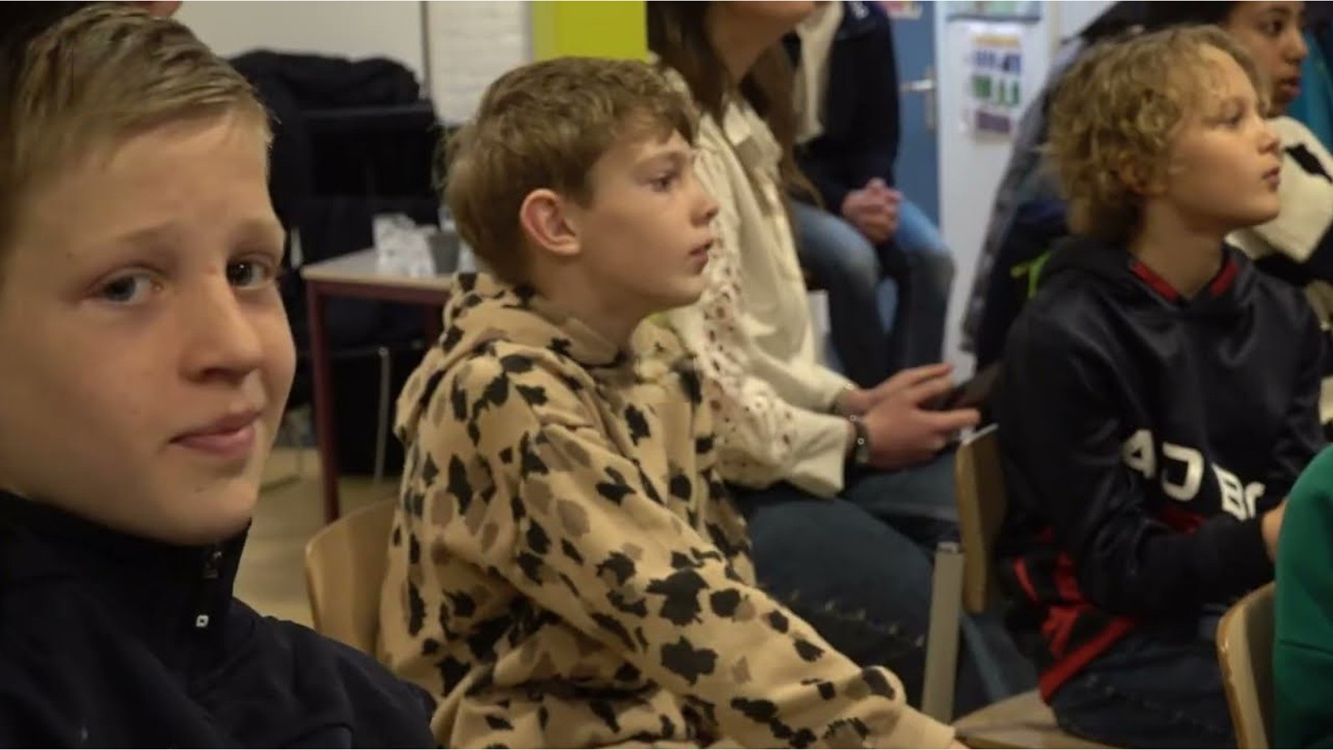 Foto: Basisschool egmond binnne debat leerlingen.jpg